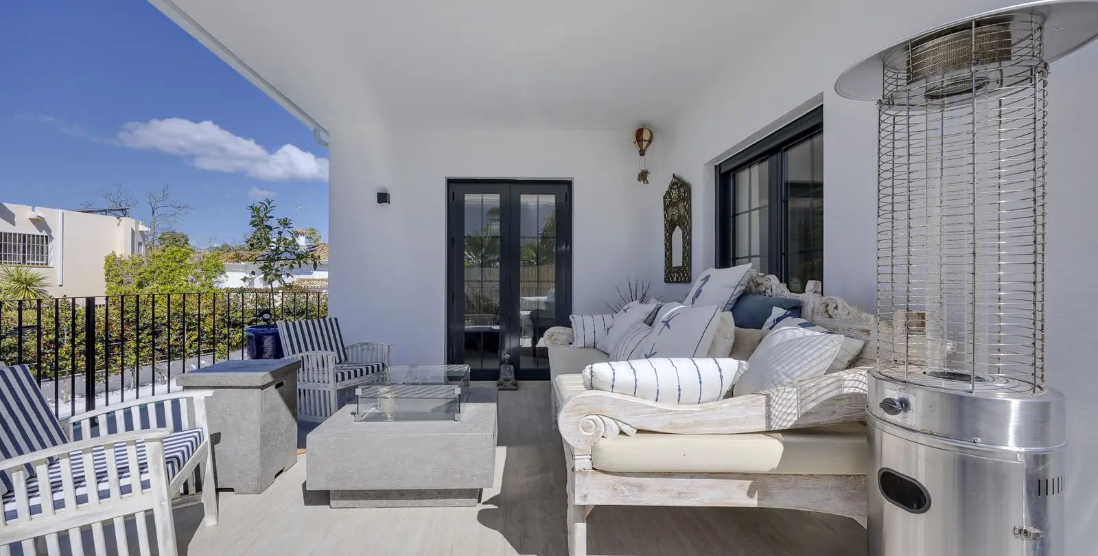 Venta de villa independiente en Guadalmina Alta 5
