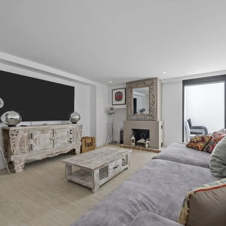 Venta de villa independiente en Guadalmina Alta