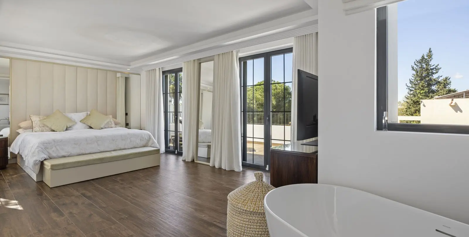 Venta de villa independiente en Guadalmina Alta 38