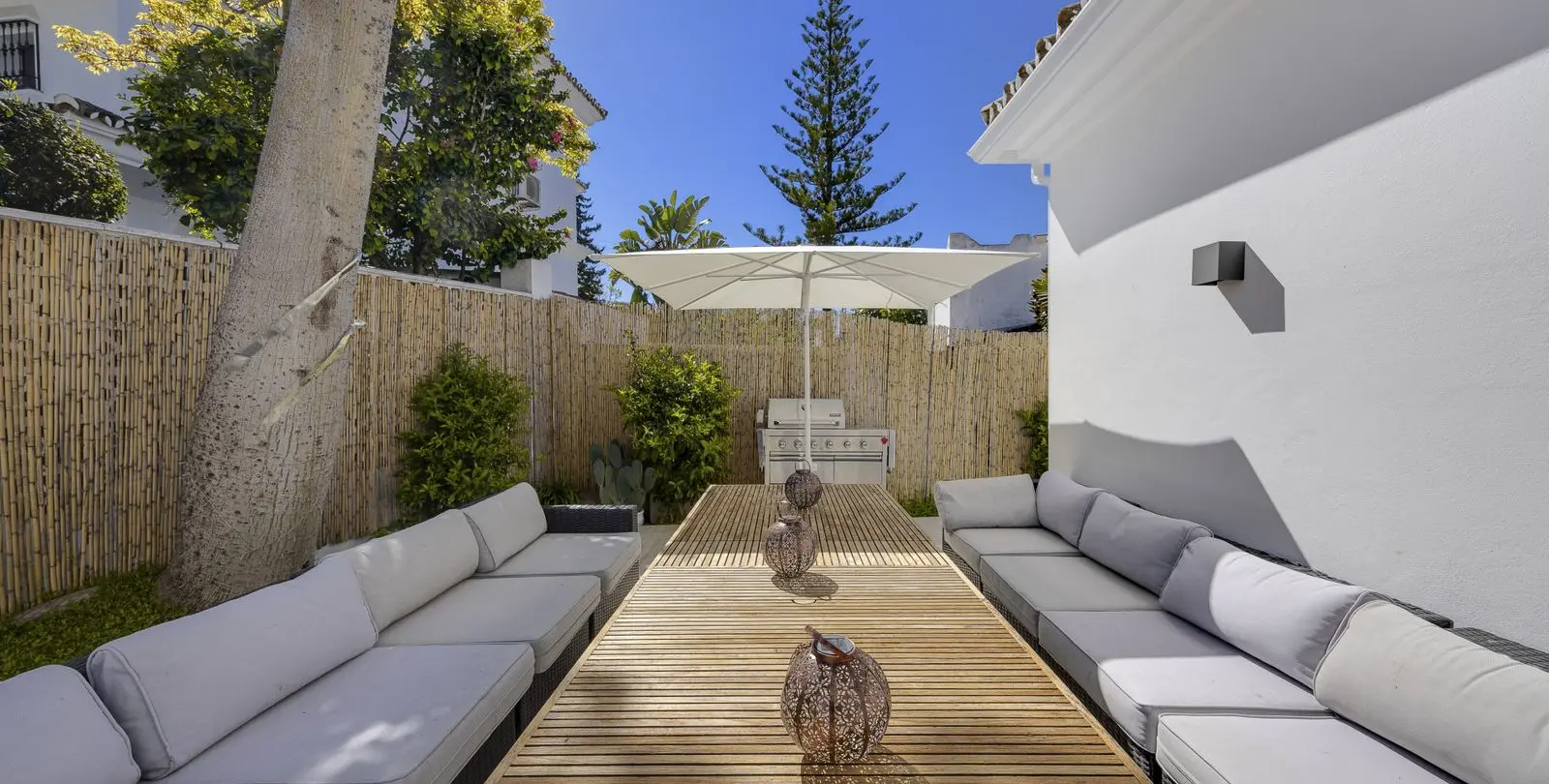 Venta de villa independiente en Guadalmina Alta 45