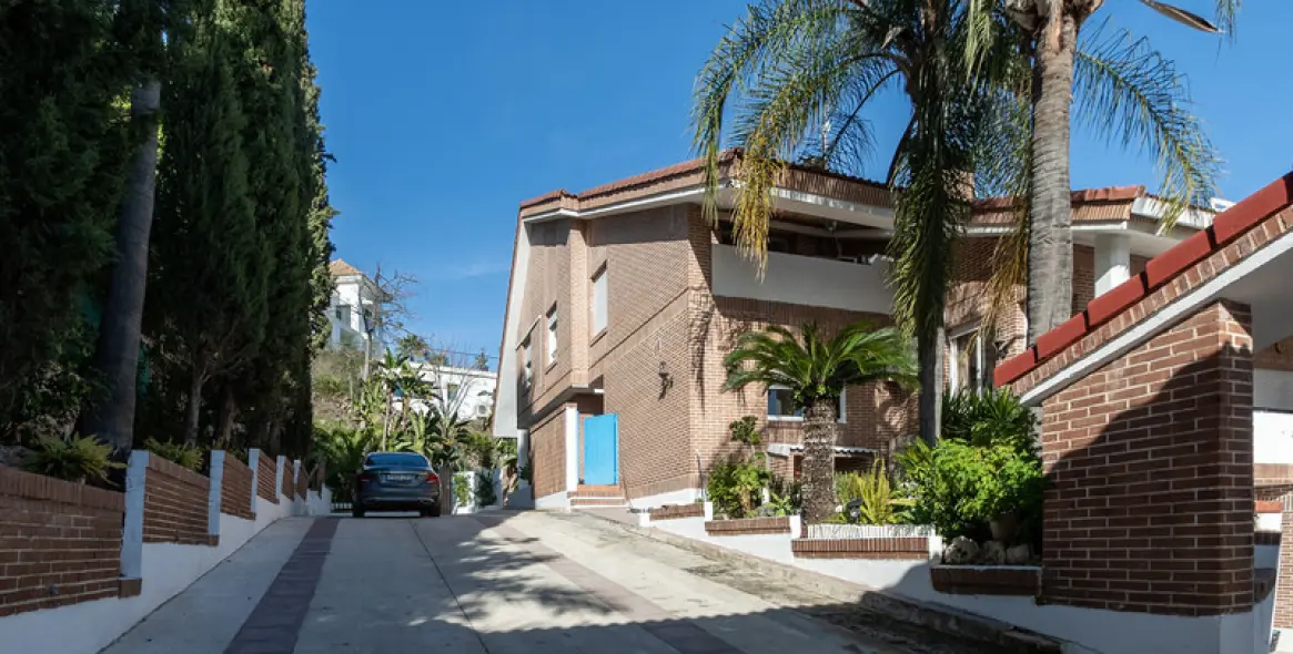 Долгосрочная аренда  отдельно стоящей виллы в El Paraiso 11