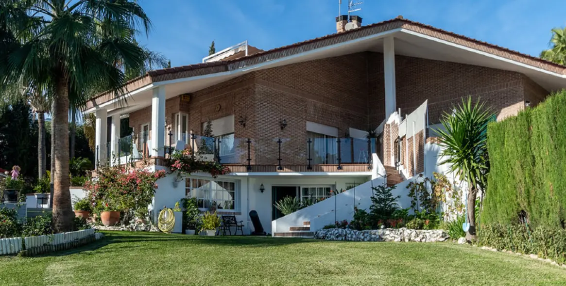 Долгосрочная аренда  отдельно стоящей виллы в El Paraiso 12