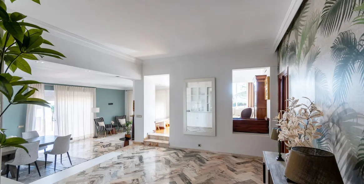 Долгосрочная аренда  отдельно стоящей виллы в El Paraiso 14