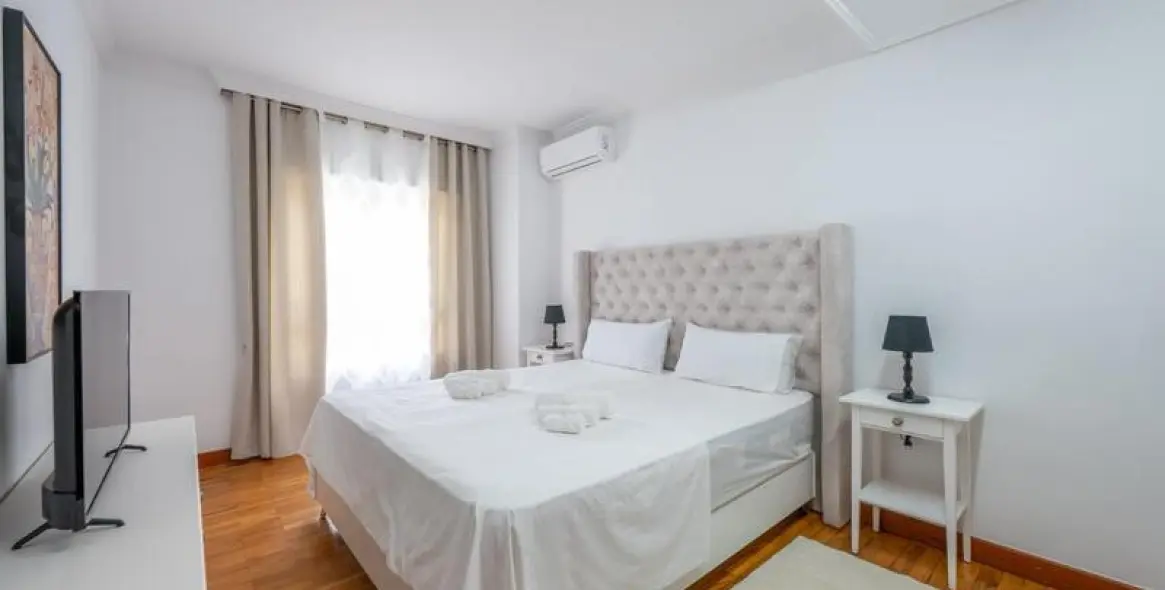 Долгосрочная аренда  отдельно стоящей виллы в El Paraiso 20