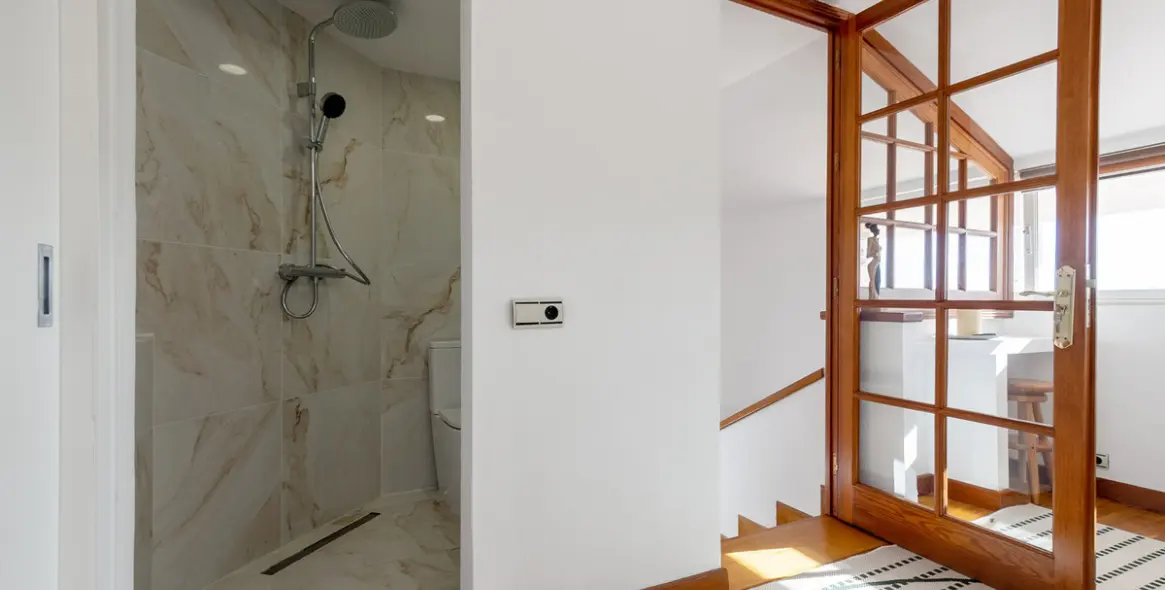 Alquiler a largo plazo de villa independiente en El Paraiso 32