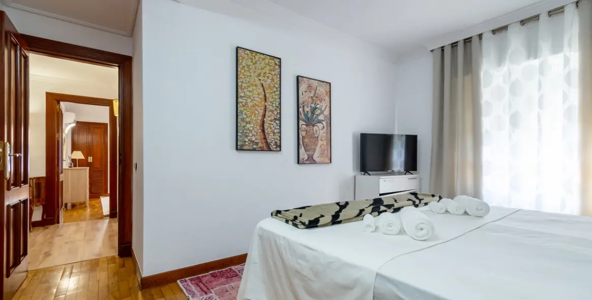 Alquiler a largo plazo de villa independiente en El Paraiso 58