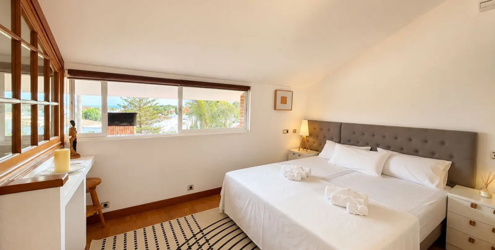 Sale of detached villa in El Paraiso 18