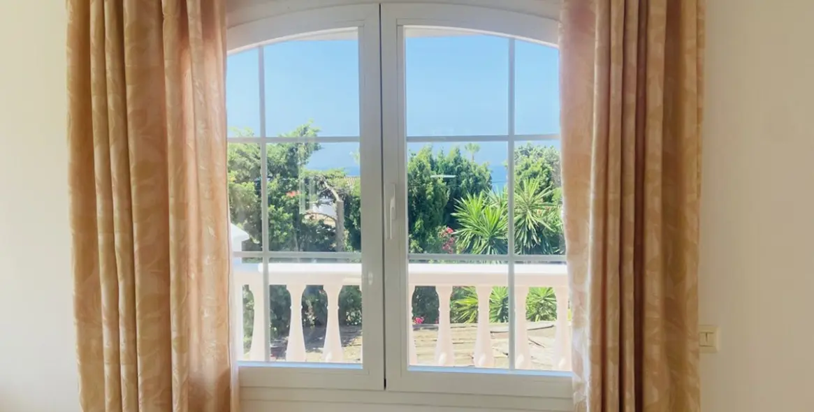 Долгосрочная аренда  отдельно стоящей виллы в Costabella 9