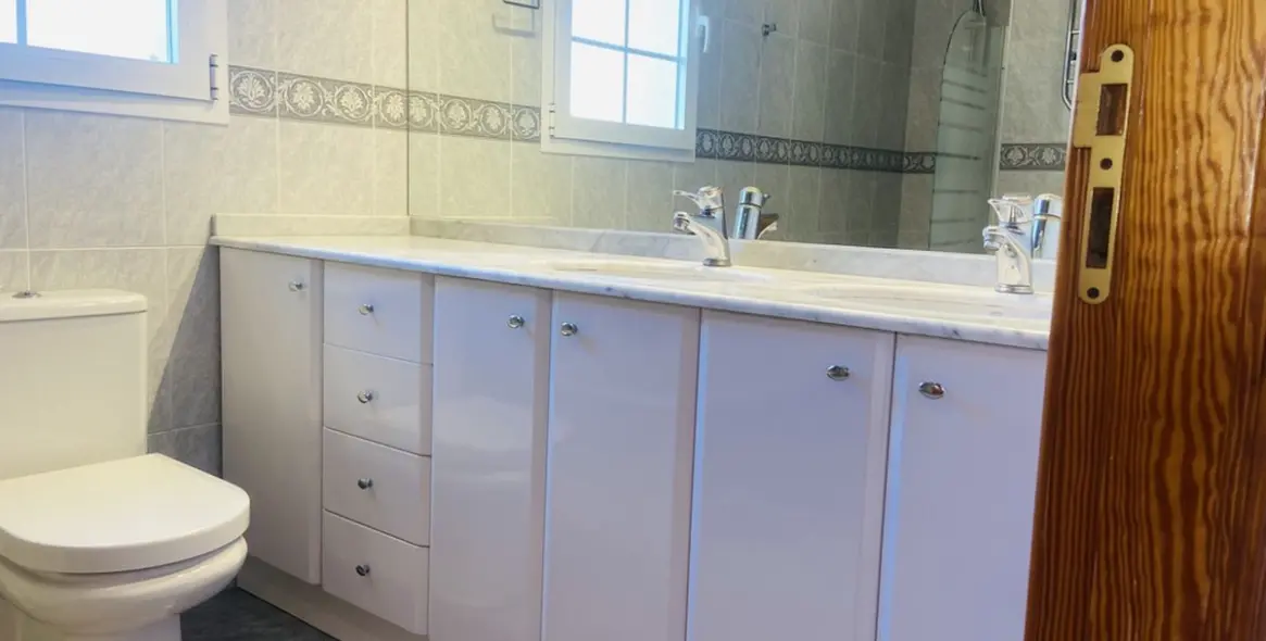 Долгосрочная аренда  отдельно стоящей виллы в Costabella 23