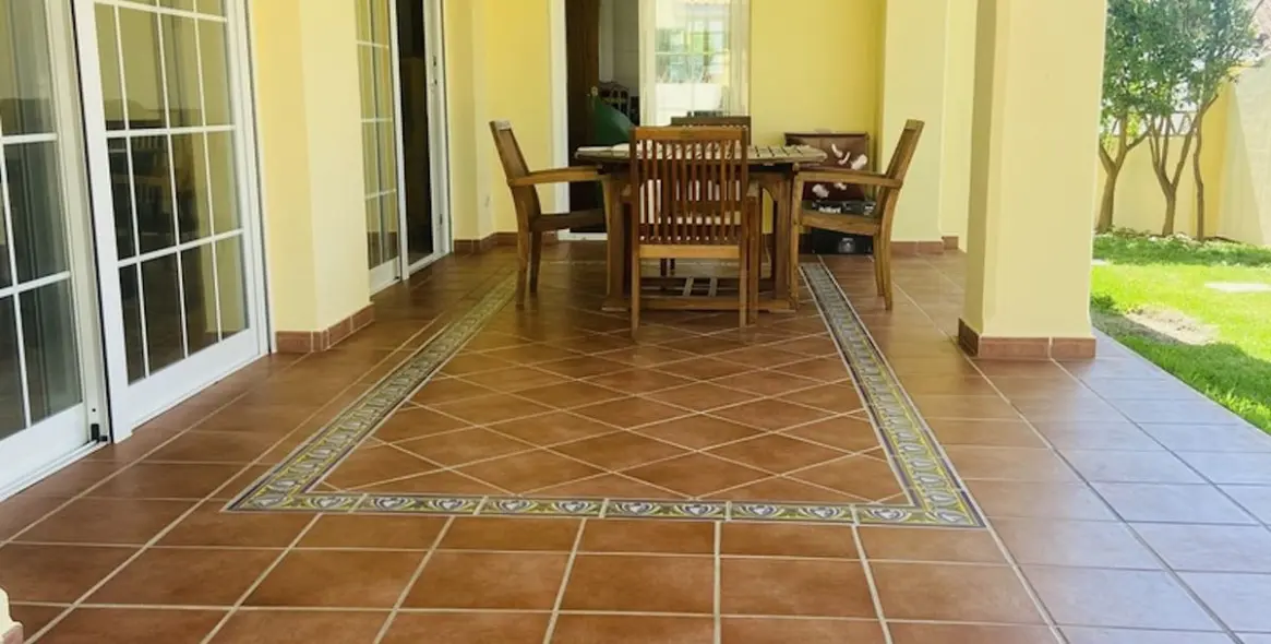 Долгосрочная аренда  отдельно стоящей виллы в Costabella 28