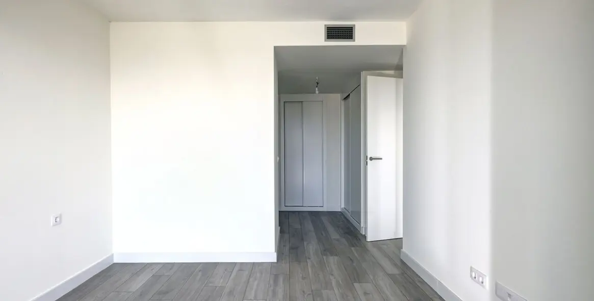 Sale of penthouse in Estepona 17