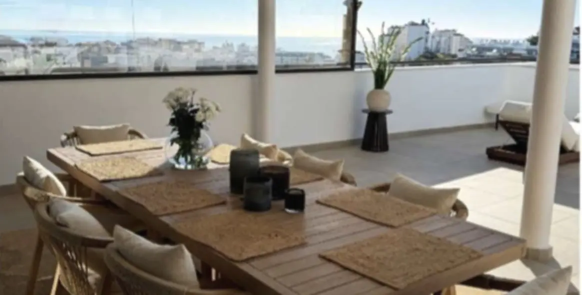 Sale of middle floor apartment in Estepona 8