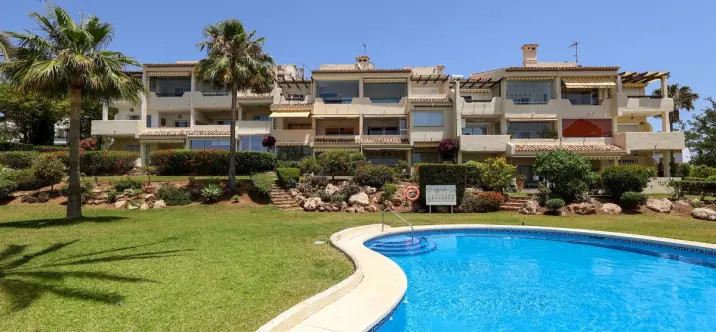 Short-term rent of penthouse in Reserva de Marbella 1