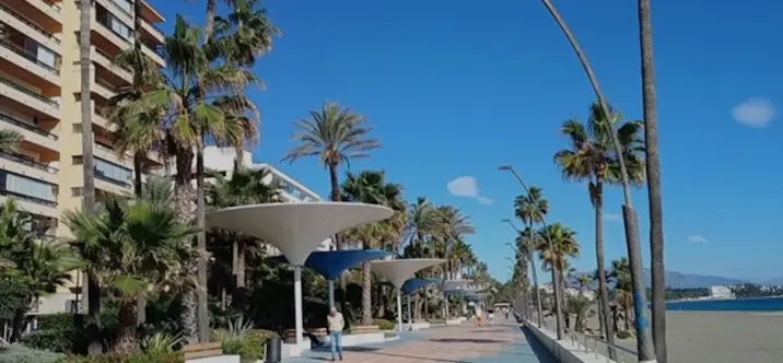 Sale of penthouse in Estepona 0