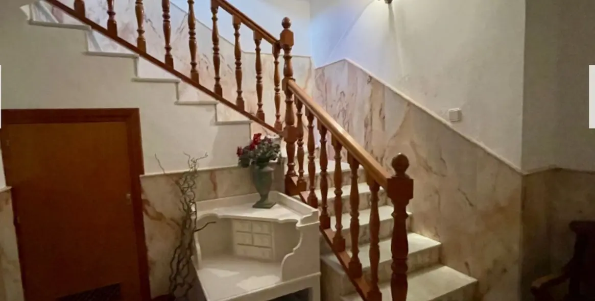 Sale of penthouse in Estepona 4