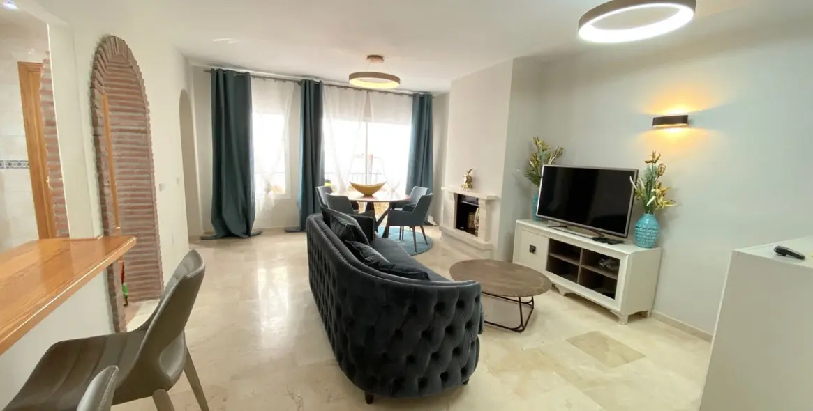 Long-term rent of penthouse in Aloha 5