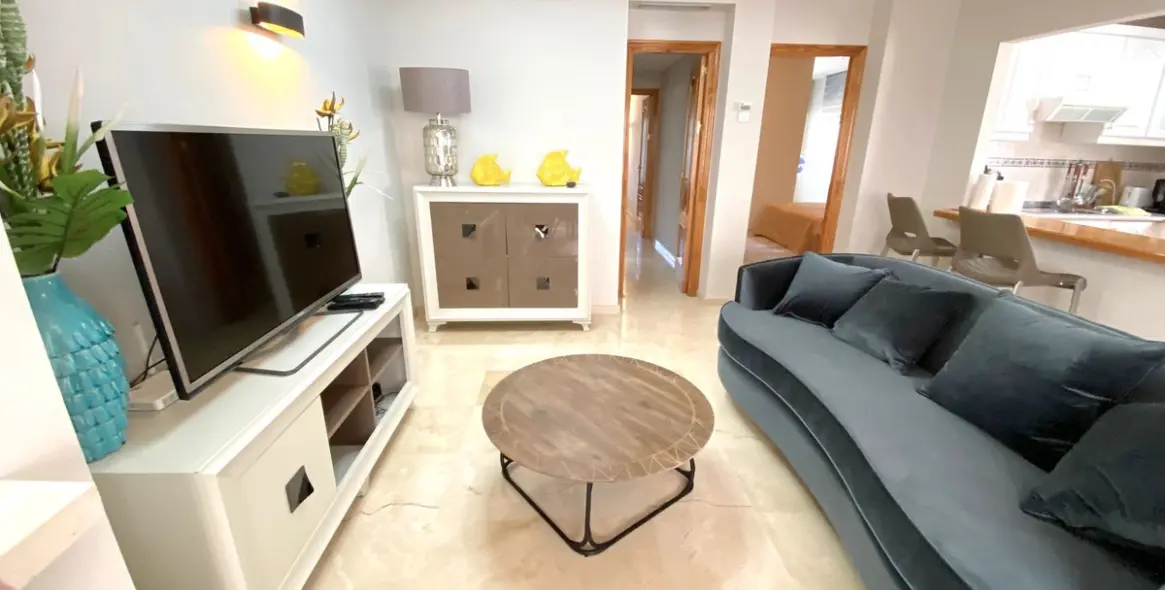 Long-term rent of penthouse in Aloha 8