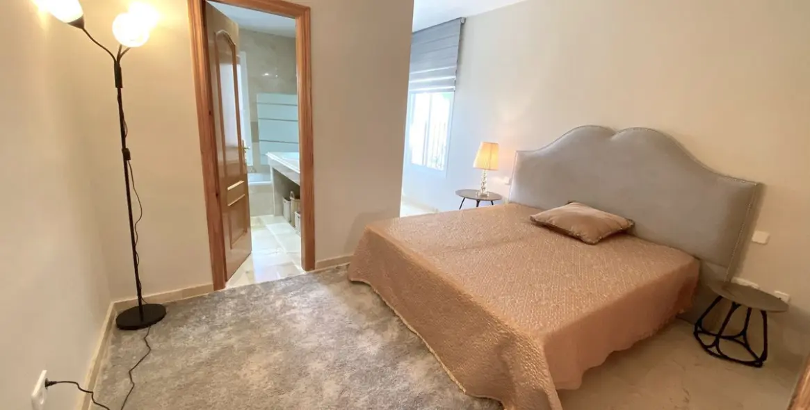 Long-term rent of penthouse in Aloha 16