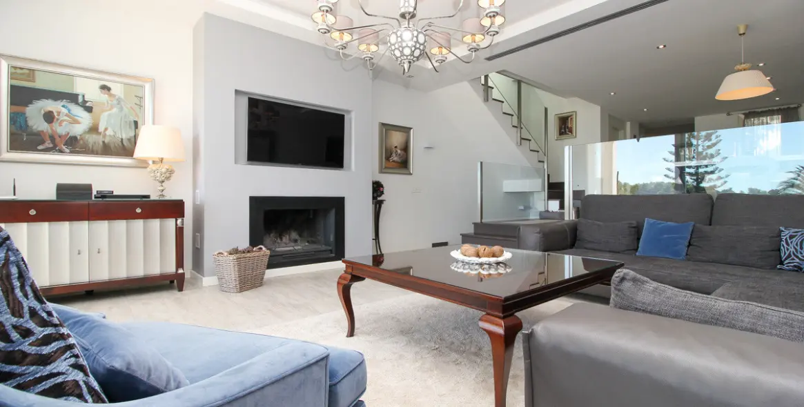 Long-term rent of townhouse in Sierra Blanca 5