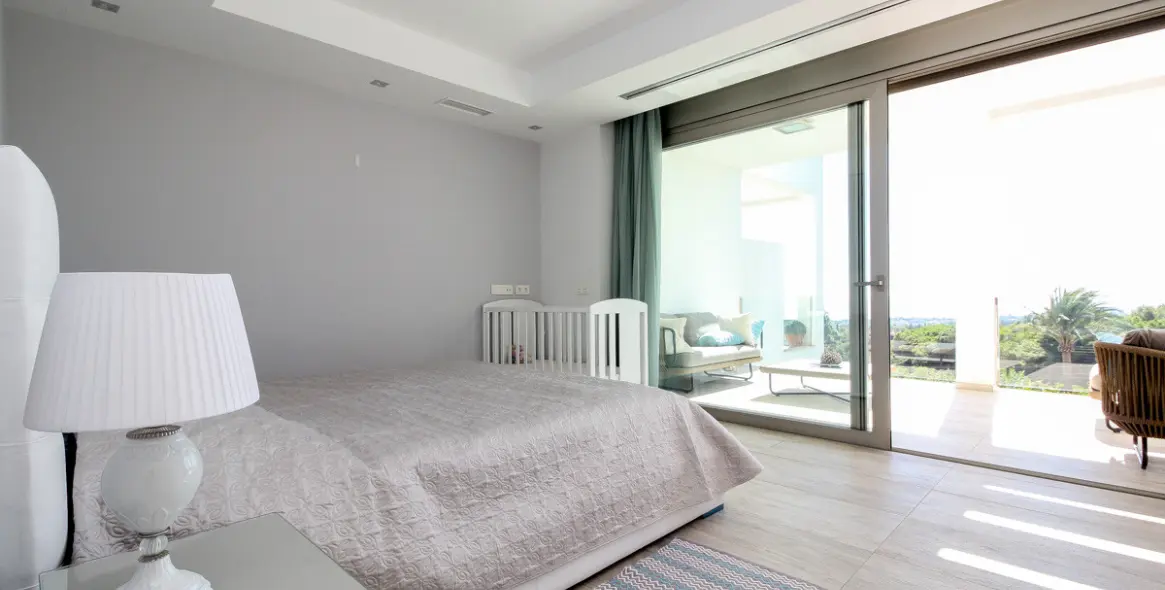 Long-term rent of townhouse in Sierra Blanca 9