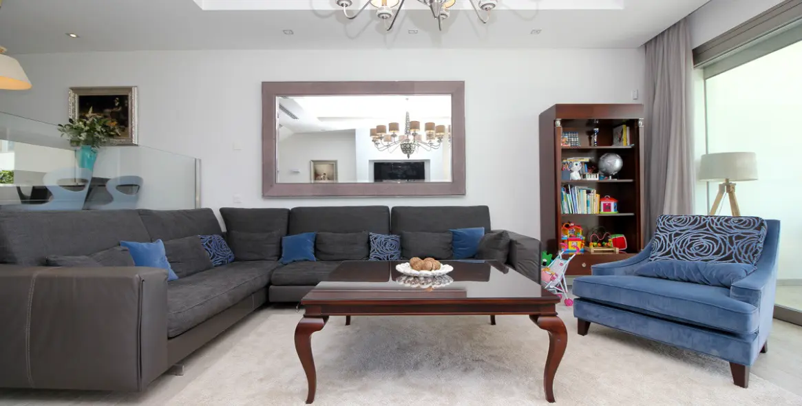 Long-term rent of townhouse in Sierra Blanca 27