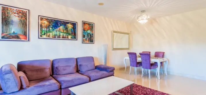 Long-term rent of middle floor apartment in Benahavís 0