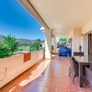 Long-term rent of middle floor apartment in Benahavís