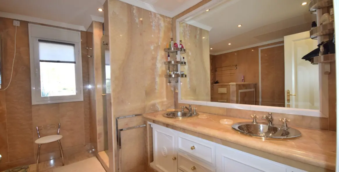 Alquiler a largo plazo de apartamento en planta baja en Marbella 5