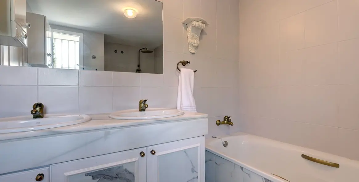 Долгосрочная аренда таунхауса в Estepona 8