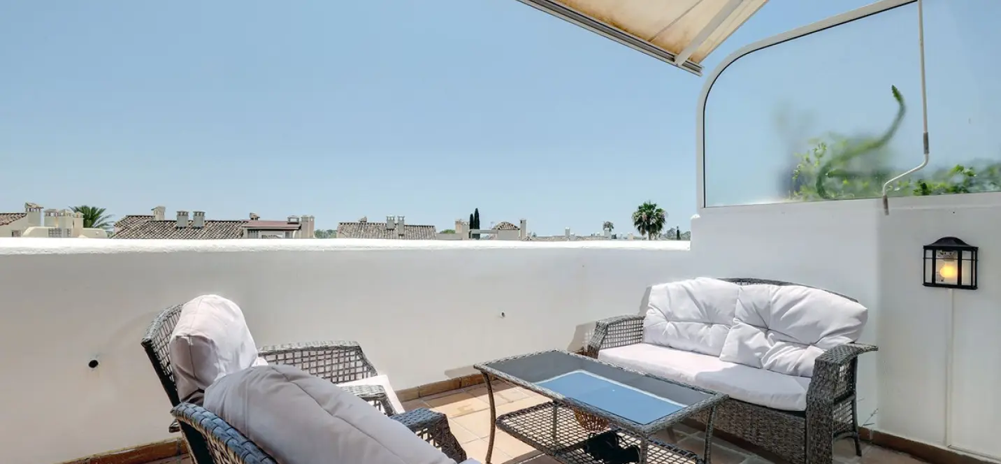 Long-term rent of townhouse in Estepona 1