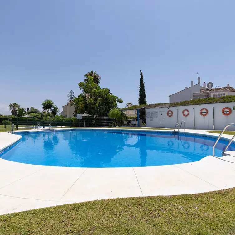Long-term rent of townhouse in Estepona