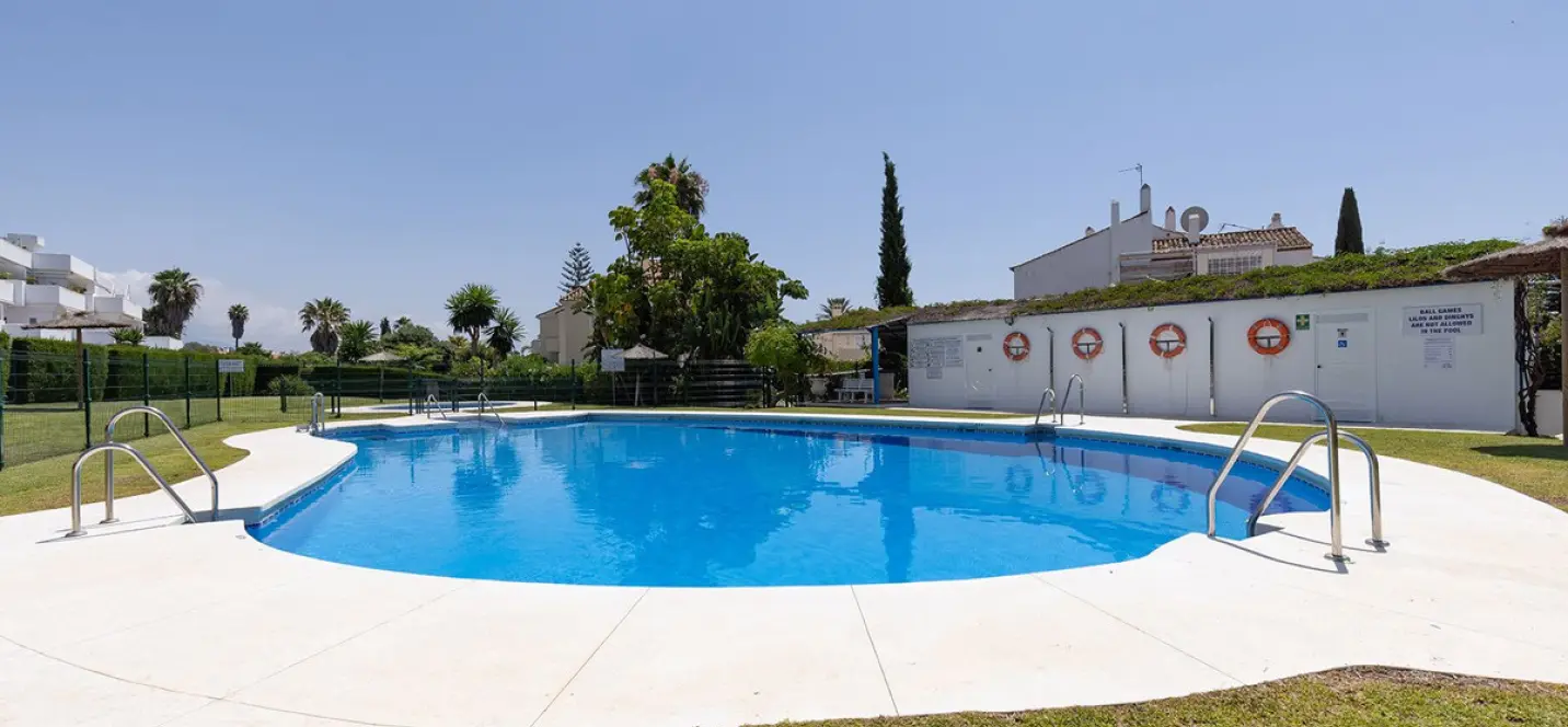 Long-term rent of townhouse in Estepona 3