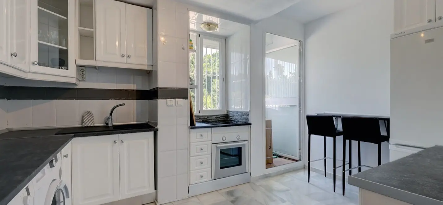 Long-term rent of townhouse in Estepona 4