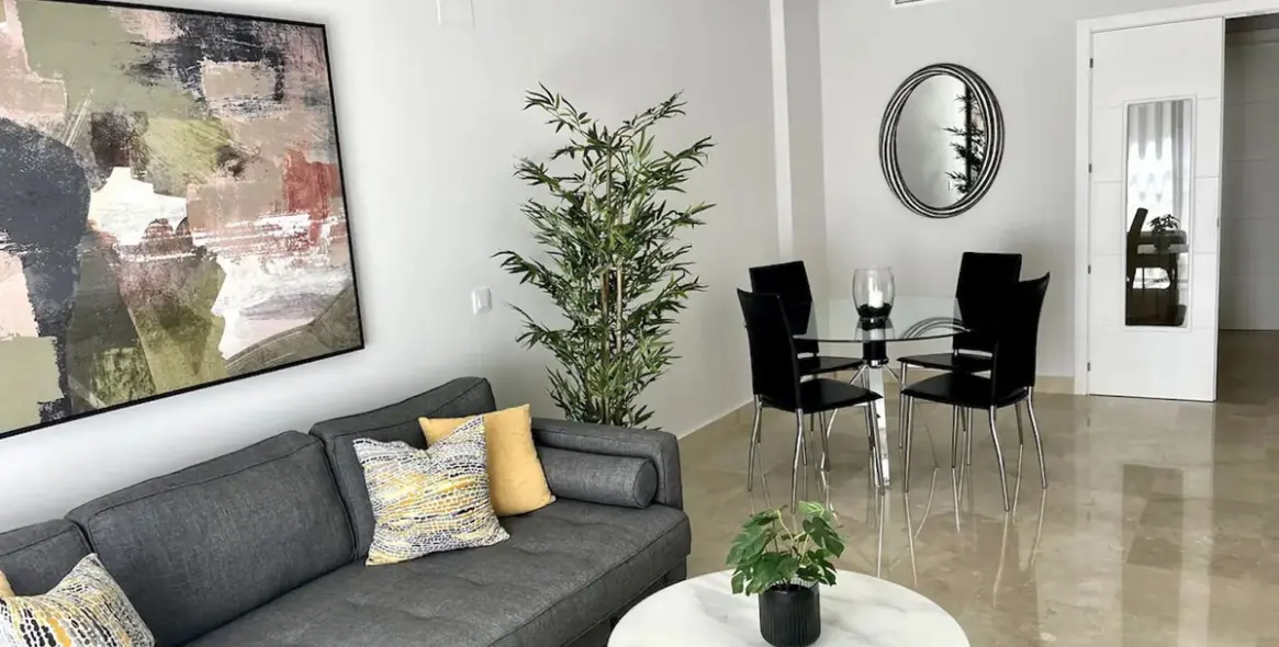 Long-term rent of penthouse in Estepona 13