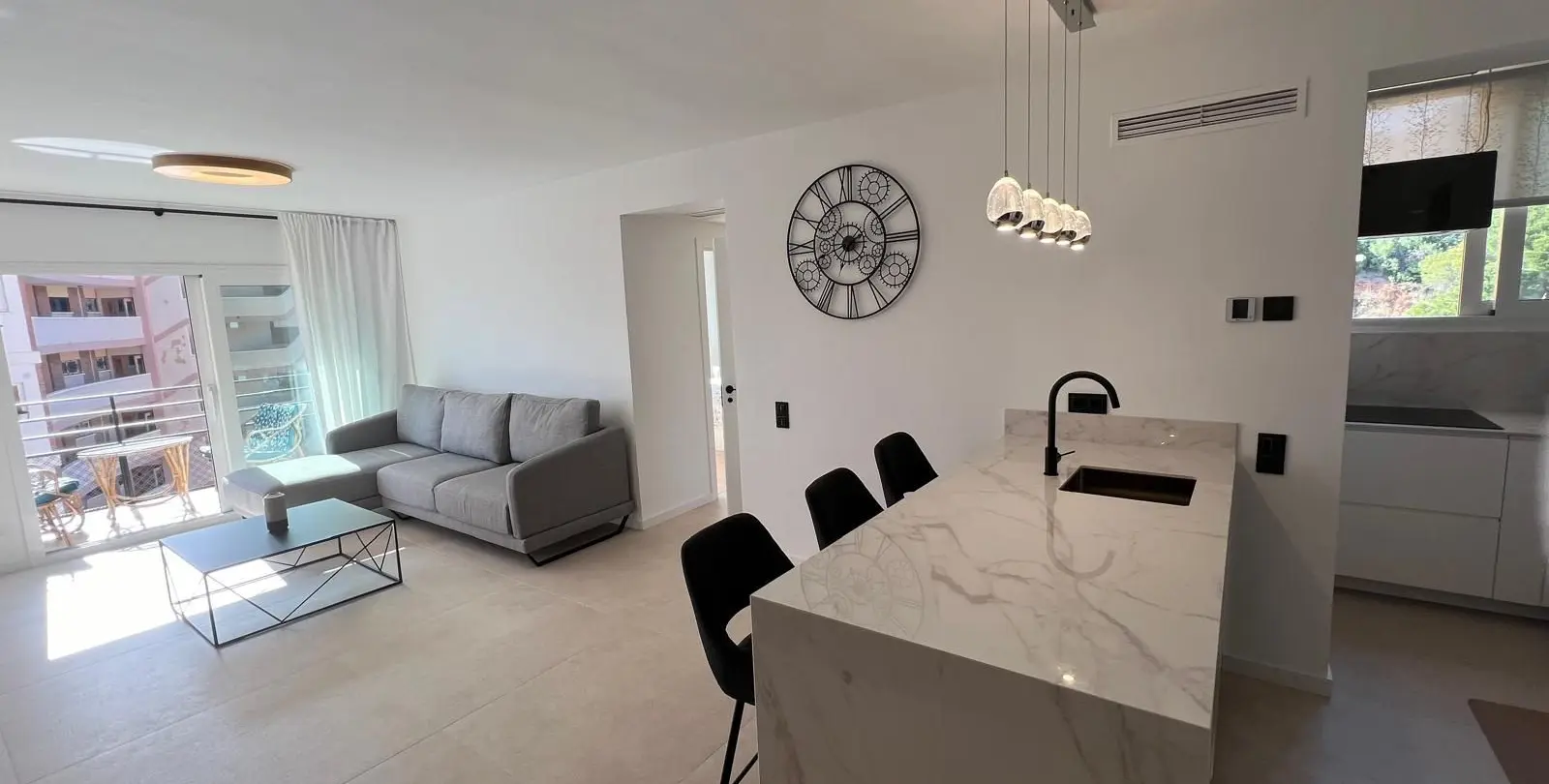 Продажа апартаментов на среднем этаже в Marbella 6