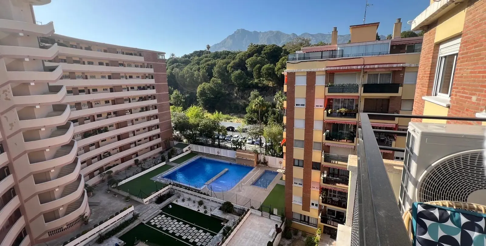 Продажа апартаментов на среднем этаже в Marbella 14