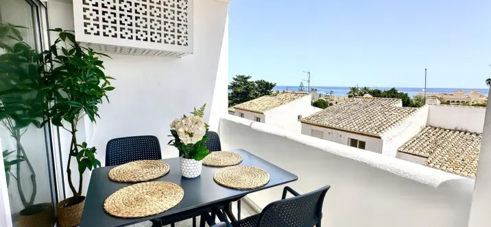 Sale of middle floor apartment in La Cala de Mijas 4