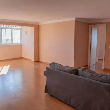 Sale of middle floor apartment in San Pedro de Alcántara