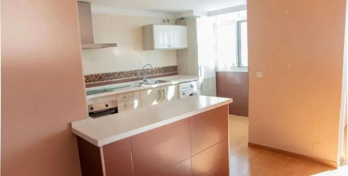 Sale of middle floor apartment in San Pedro de Alcántara 5