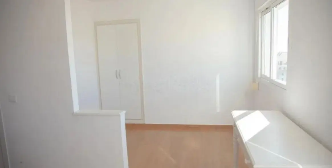 Sale of middle floor apartment in San Pedro de Alcántara 15