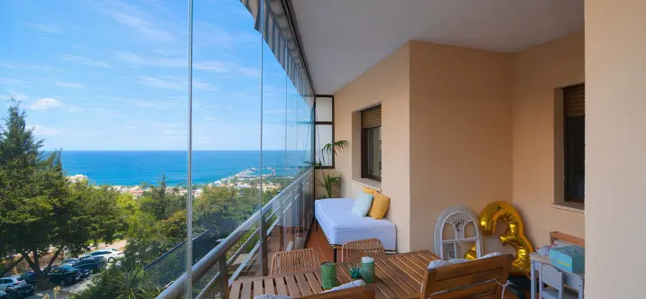 Sale of middle floor apartment in Fuengirola 0