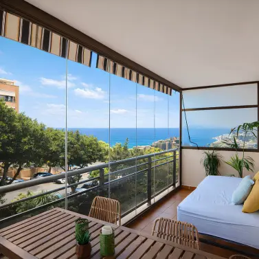 Sale of middle floor apartment in Fuengirola