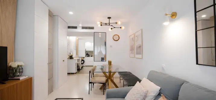 Sale of middle floor apartment in Fuengirola 3