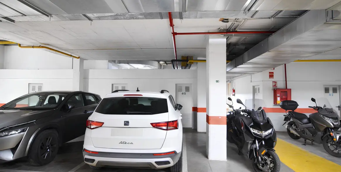 Sale of middle floor apartment in Fuengirola 20