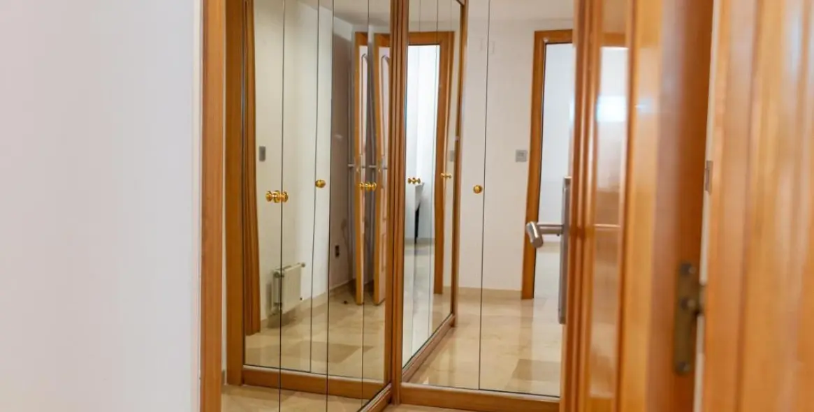 Sale of middle floor apartment in Guadalmina Alta 11