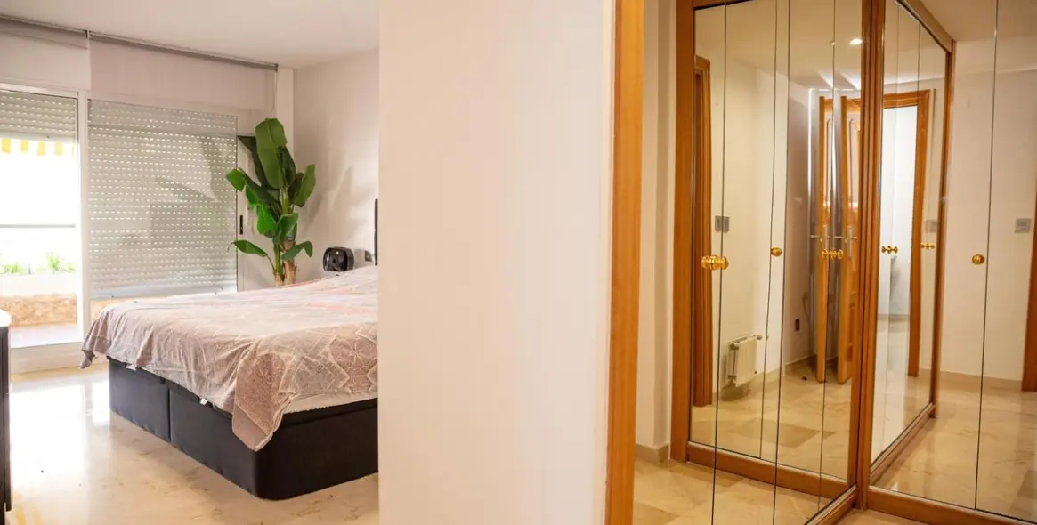 Sale of middle floor apartment in Guadalmina Alta 12