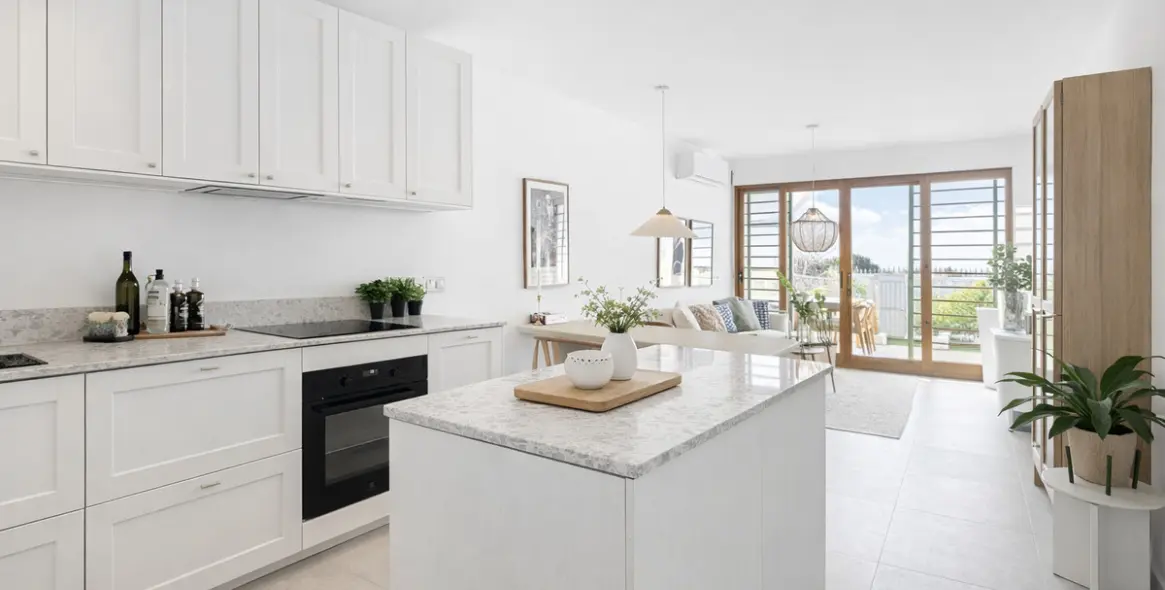 Sale of townhouse in Estepona 2