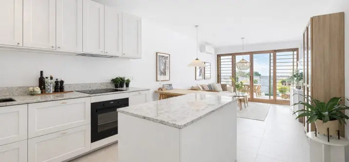 Sale of townhouse in Estepona 2