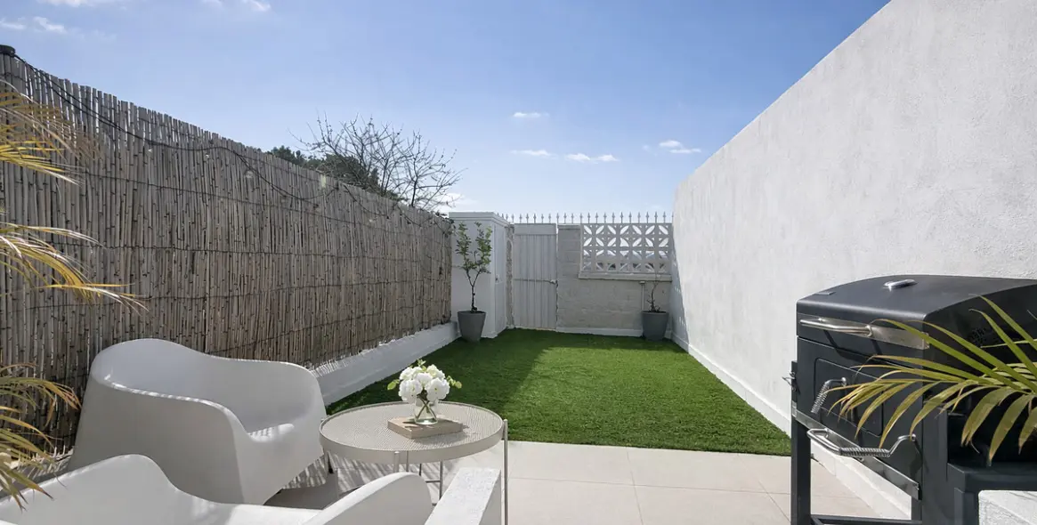 Sale of townhouse in Estepona 17