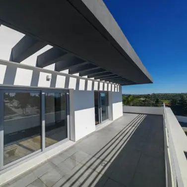 Sale of penthouse in Estepona